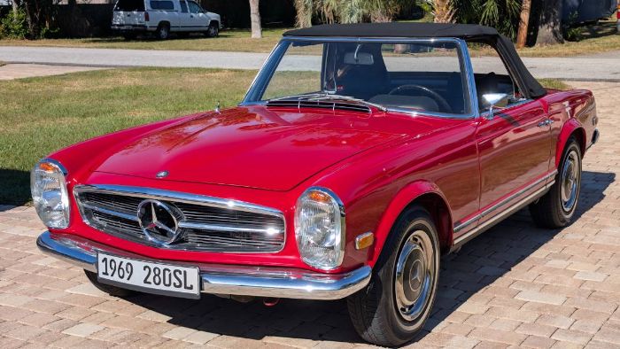 Mercedes-benz-280sl-1969-Signal-Red-Black-to-11