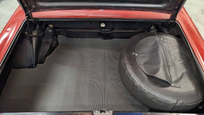 Mercedes-benz-280sl-1969-Signal-Red-Black-to-5