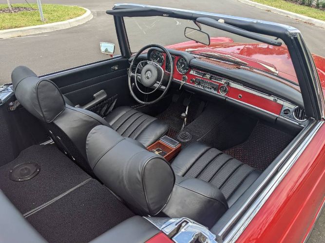Mercedes-benz-280sl-1969-Signal-Red-Black-to-8