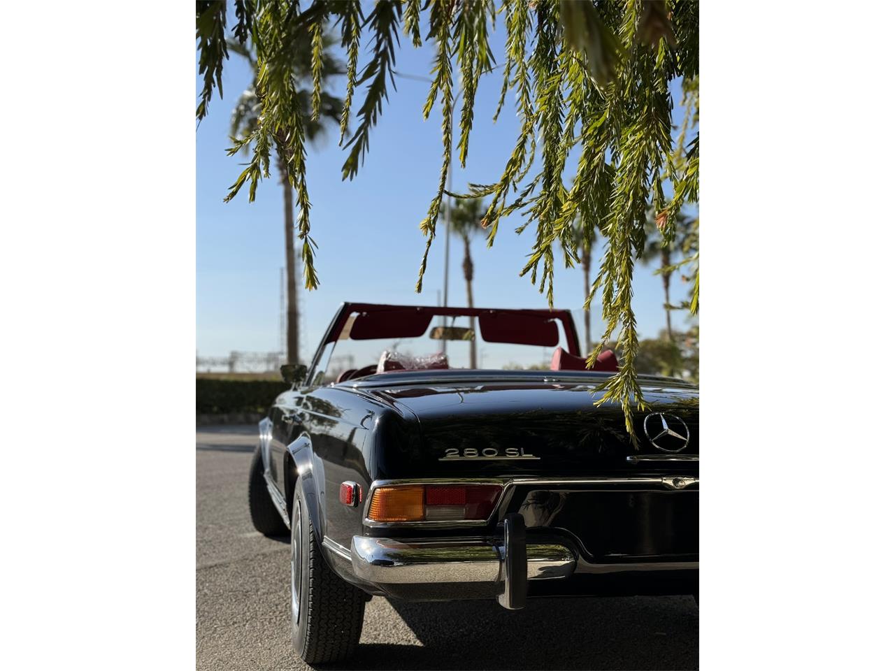 Mercedes-benz-280sl-1970-Black-Classic-Red-17