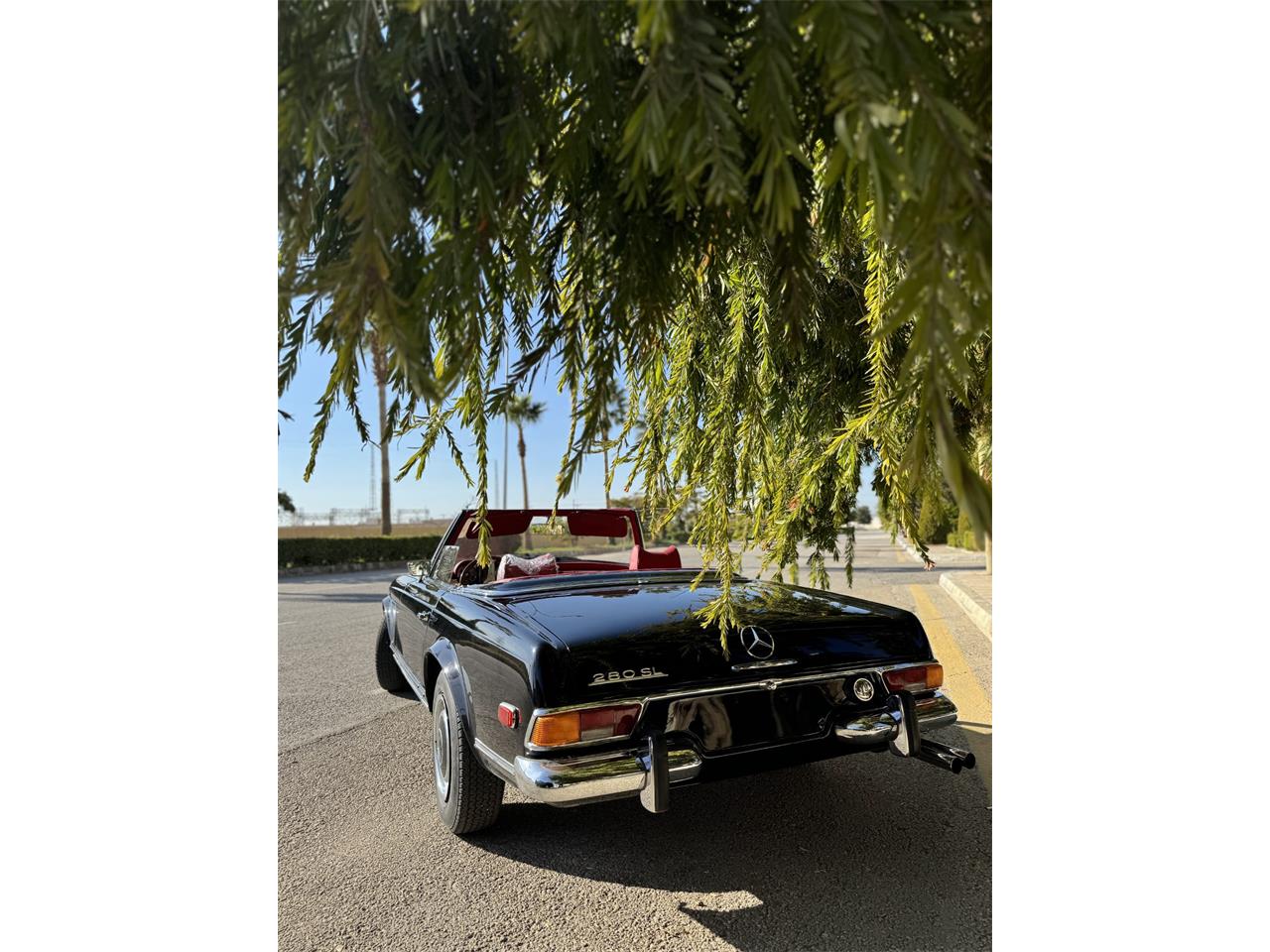 Mercedes-benz-280sl-1970-Black-Classic-Red-19