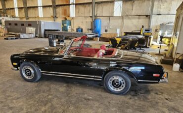 Mercedes-benz-280sl-1970-Black-Classic-Red-20
