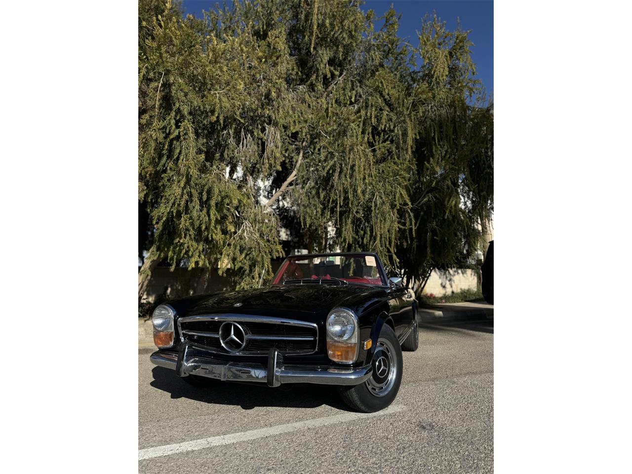 Mercedes-benz-280sl-1970-Black-Classic-Red-22