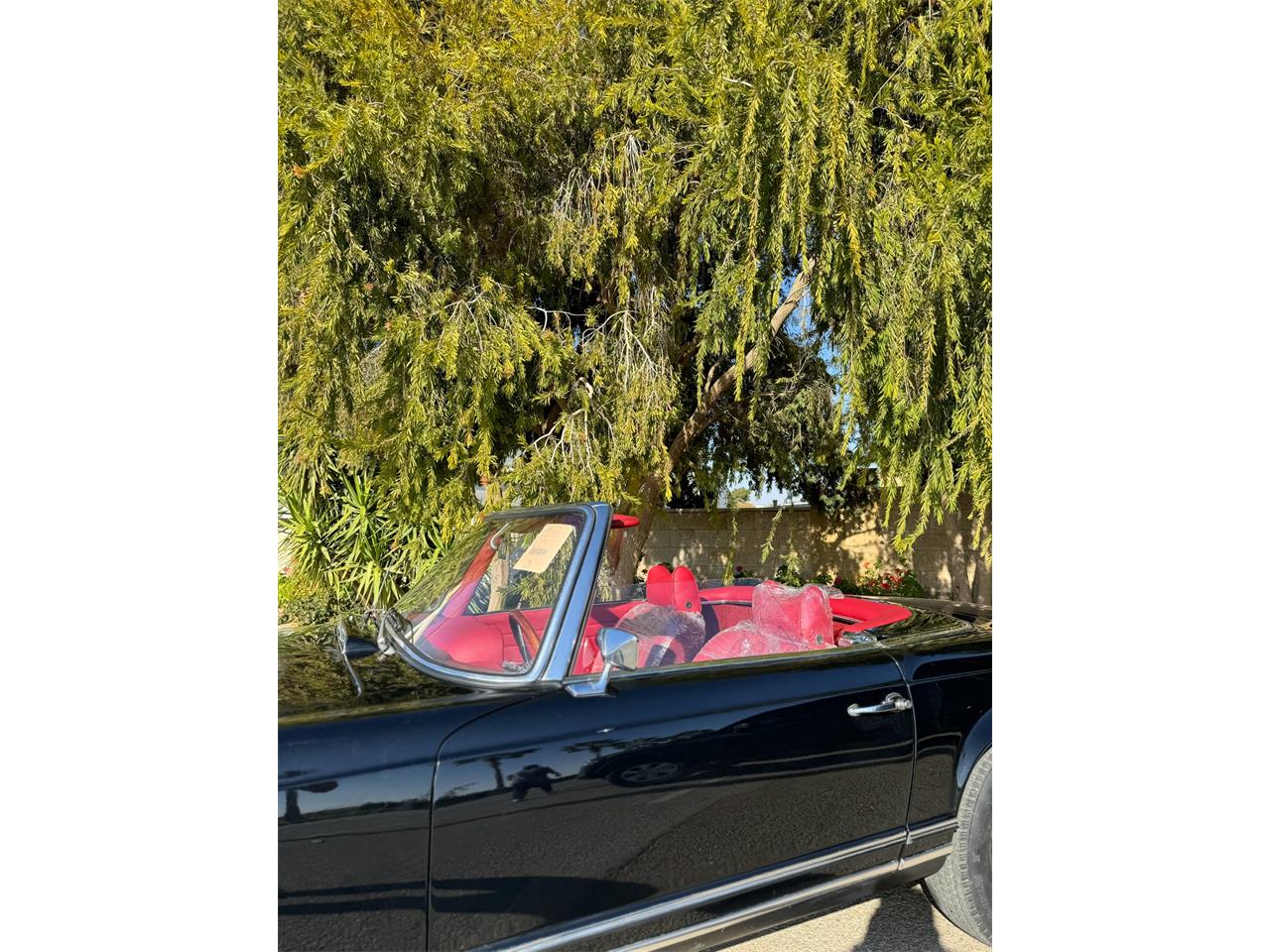 Mercedes-benz-280sl-1970-Black-Classic-Red-26