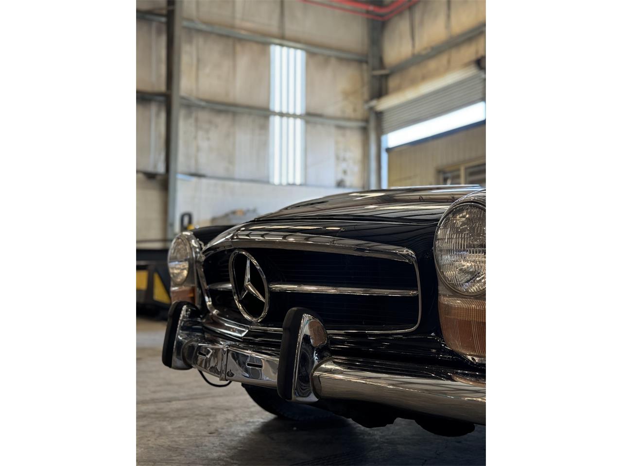 Mercedes-benz-280sl-1970-Black-Classic-Red-41