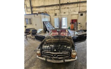 Mercedes-benz-280sl-1970-Black-Classic-Red-47