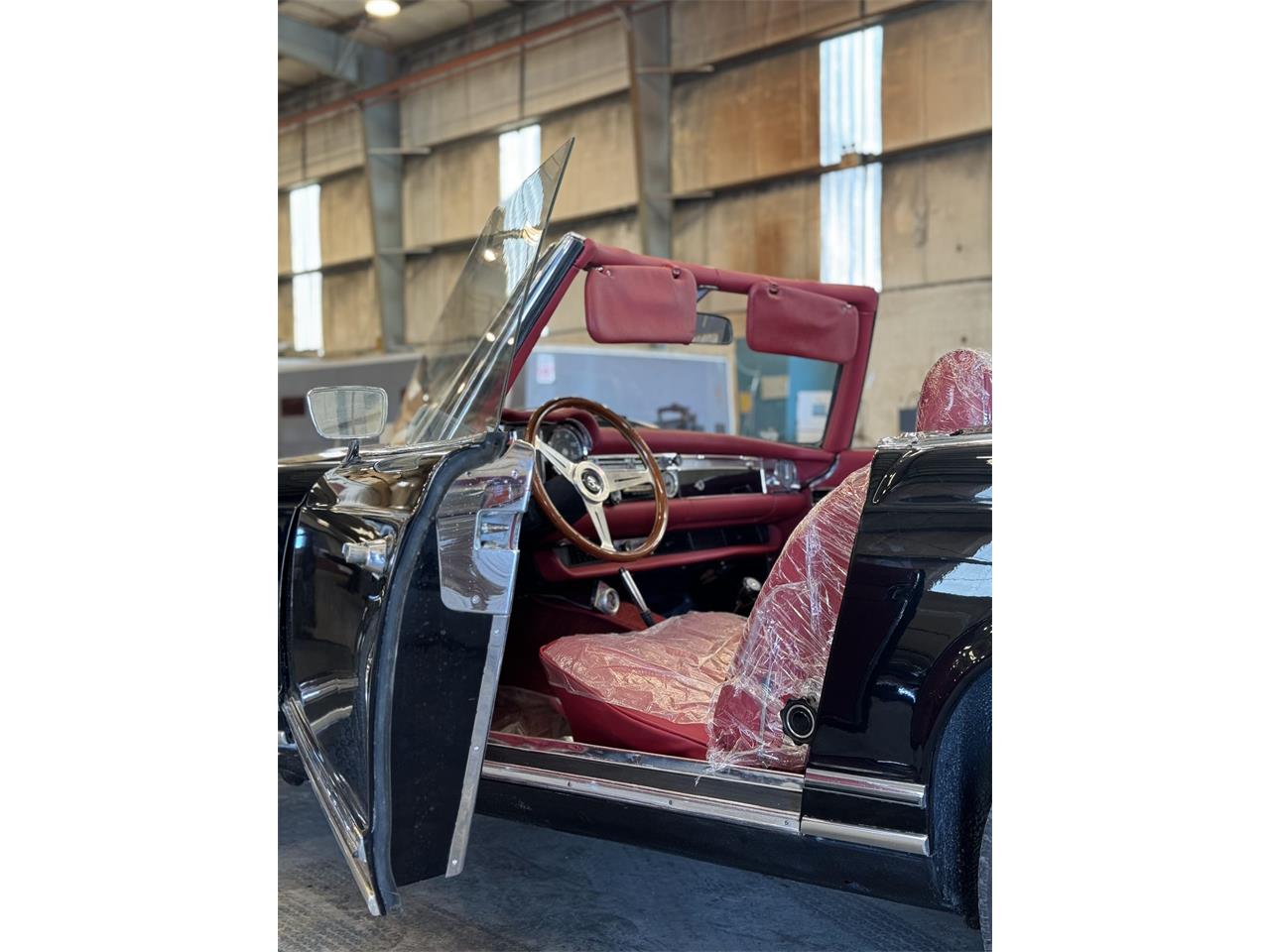Mercedes-benz-280sl-1970-Black-Classic-Red-58