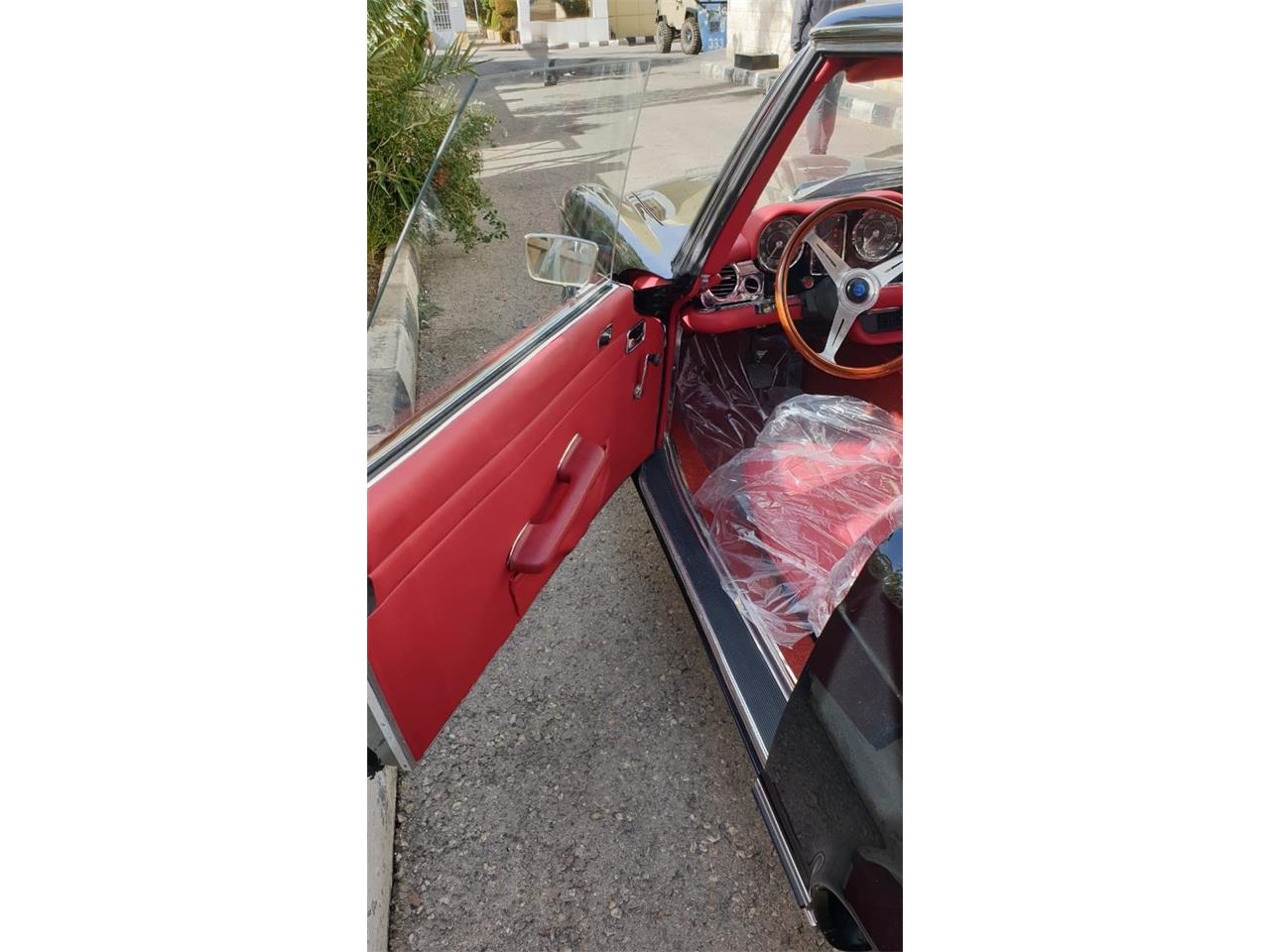 Mercedes-benz-280sl-1970-Black-Classic-Red-59