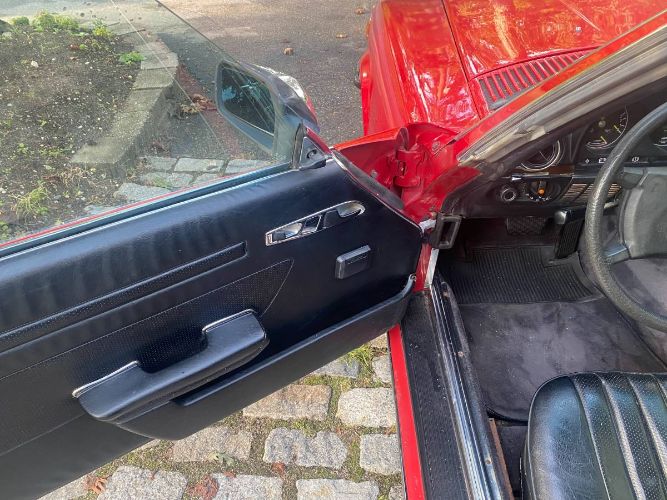 Mercedes-benz-280sl-1981-Red-15