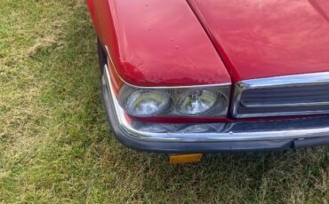 Mercedes-benz-280sl-1981-Red-17