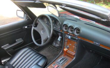 Mercedes-benz-280sl-1981-Red-Black-7