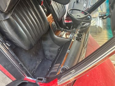 Mercedes-benz-280sl-1982-Red-20
