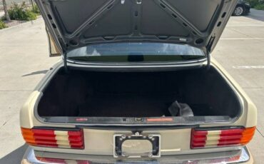 Mercedes-benz-300-300se-1989-custom-11