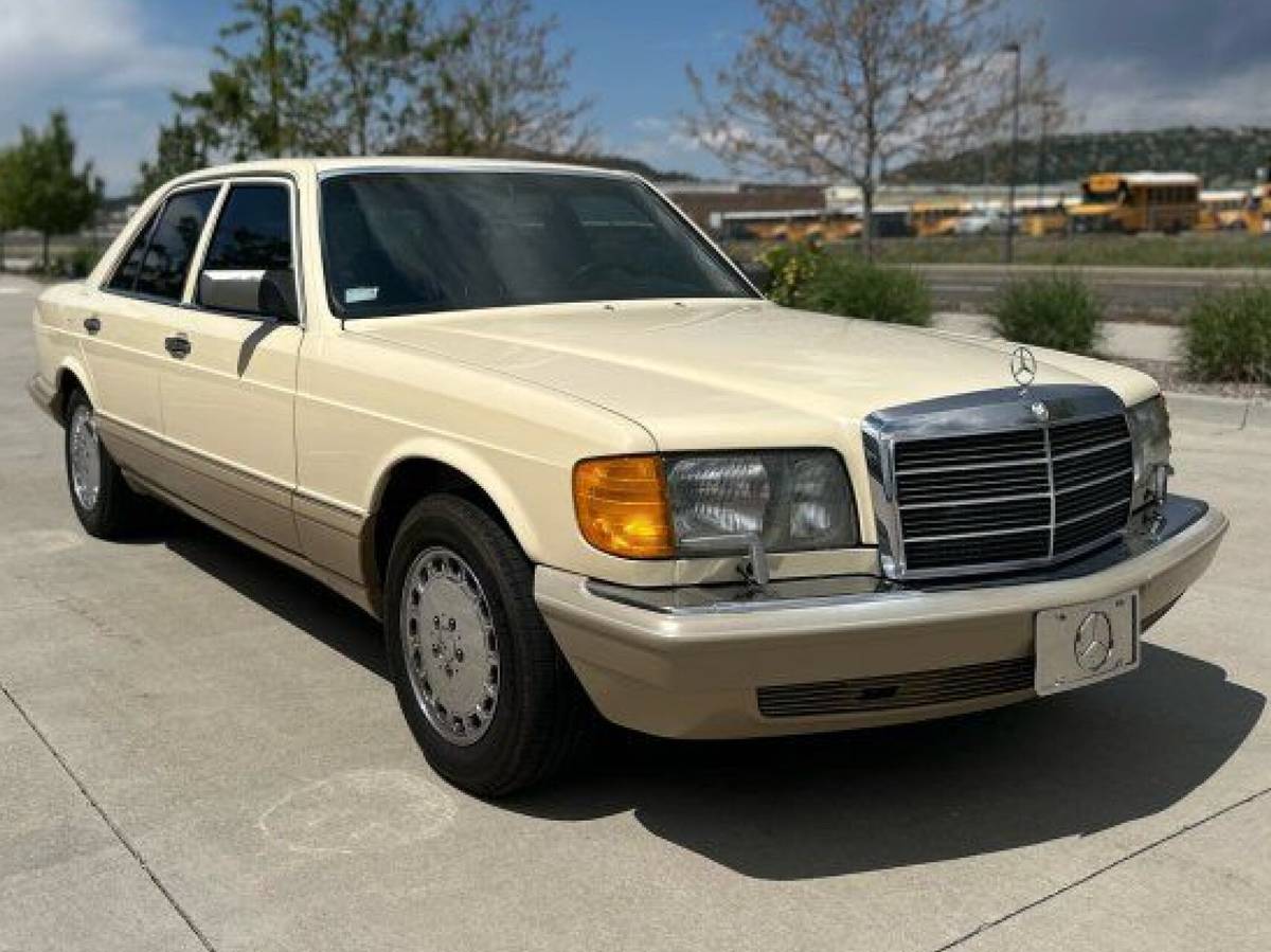 Mercedes-benz-300-300se-1989-custom-2