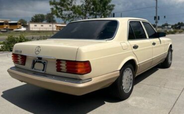 Mercedes-benz-300-300se-1989-custom-3