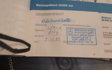 Mercedes-benz-300-ce-1988-silver-12