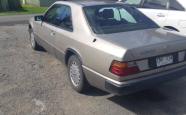 Mercedes-benz-300-ce-1988-silver-4
