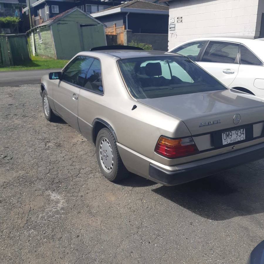Mercedes-benz-300-ce-1988-silver-4