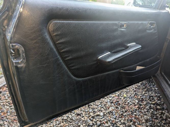 Mercedes-benz-300cd-1981-Forest-Green-Black-2