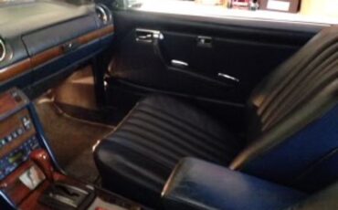 Mercedes-benz-300cd-1982-White-Blue-10