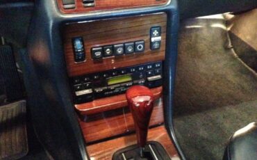 Mercedes-benz-300cd-1982-White-Blue-13