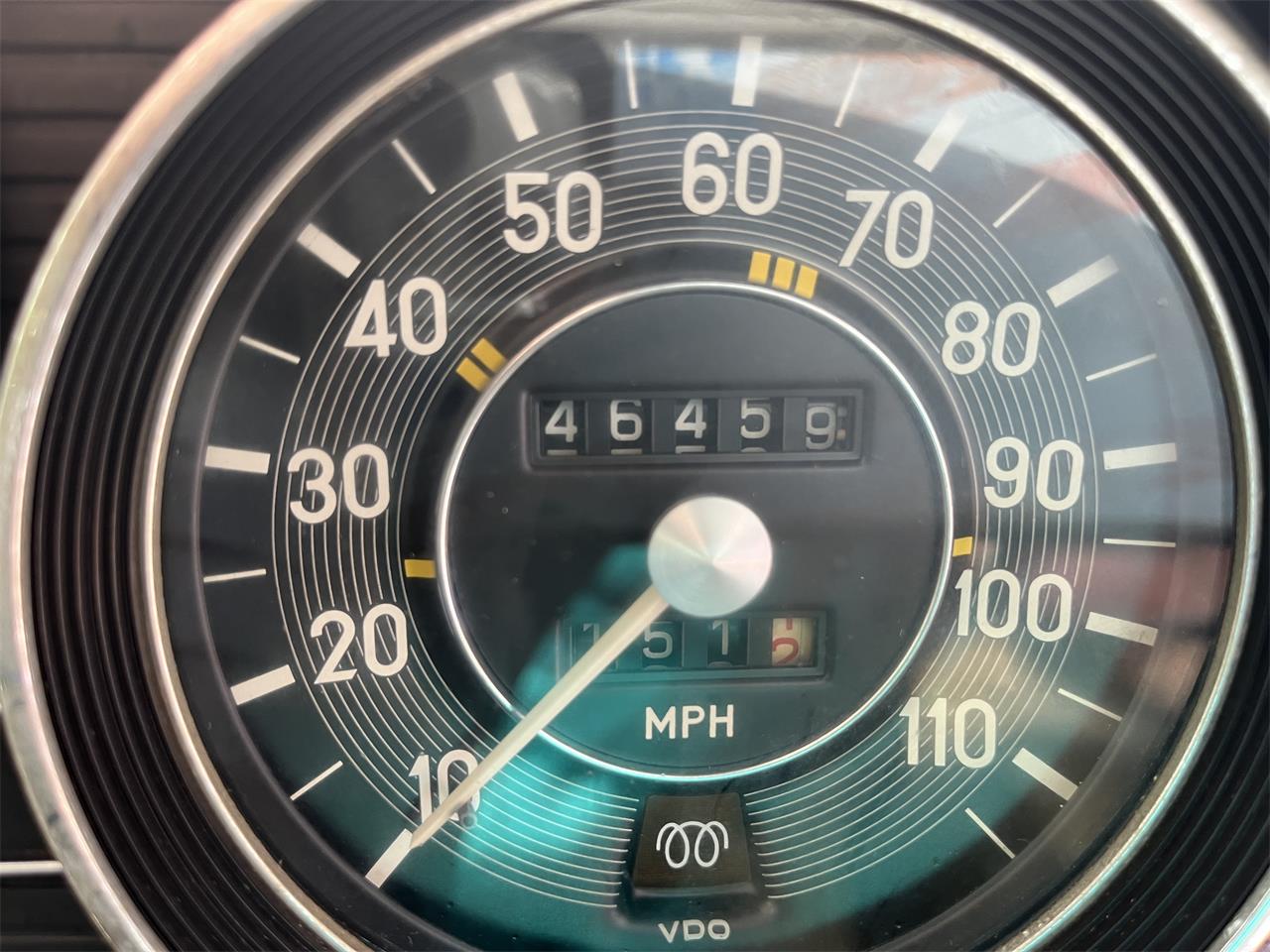 Mercedes-benz-300d-1976-Desert-Red-Palomino-Tan-16