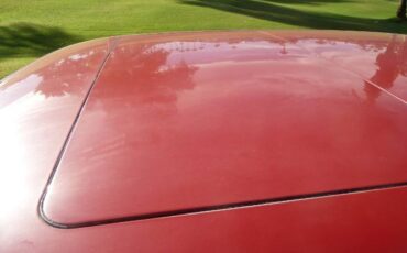 Mercedes-benz-300d-1977-Signal-Red-Blue-Leather-21
