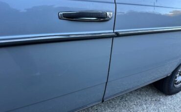 Mercedes-benz-300d-1983-Blue-6