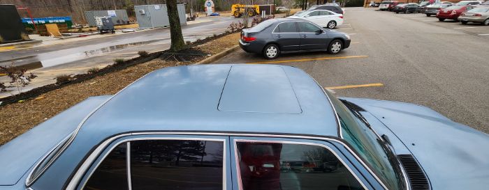 Mercedes-benz-300d-1985-12