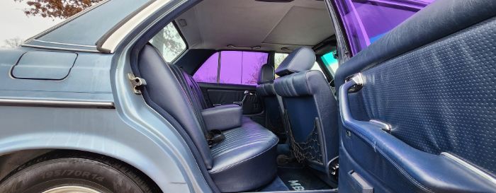 Mercedes-benz-300d-1985-21
