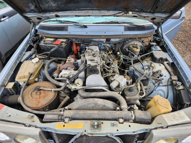 Mercedes-benz-300d-1985-30