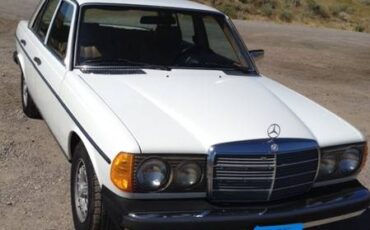 Mercedes-benz-300d-diesel-1980-white