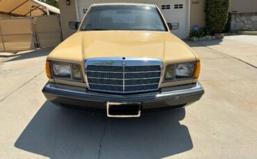 Mercedes-benz-300sd-1981-Yellow
