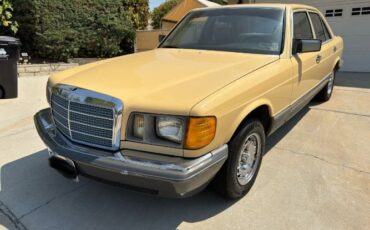 Mercedes-benz-300sd-1981-Yellow-9