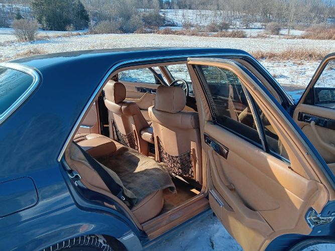 Mercedes-benz-300sd-1983-Lapis-Blue-4