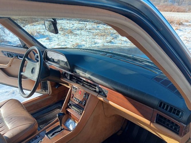 Mercedes-benz-300sd-1983-Lapis-Blue-7