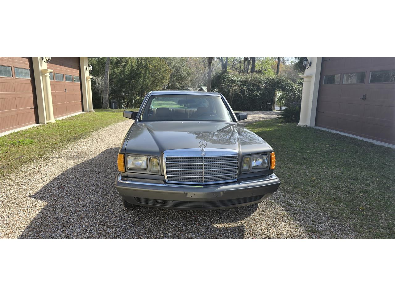 Mercedes-benz-300sd-1983-gray-Tan-24