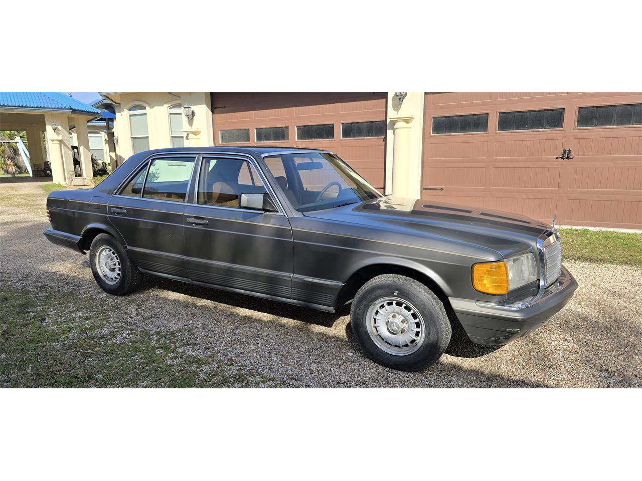 Mercedes-benz-300sd-1983-gray-Tan-30