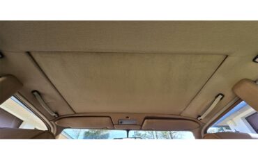 Mercedes-benz-300sd-1983-gray-Tan-4