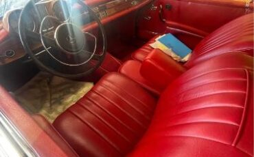 Mercedes-benz-300se-1964-Silver-Red-3