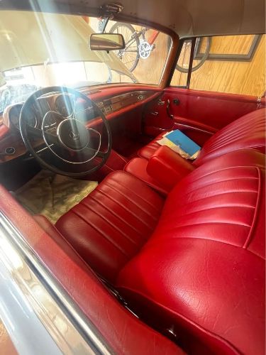 Mercedes-benz-300se-1964-Silver-Red-3