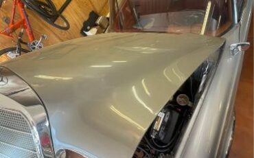Mercedes-benz-300se-1964-Silver-Red-5