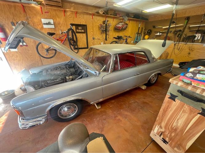 Mercedes-benz-300se-1964-Silver-Red