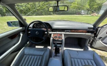 Mercedes-benz-300se-1986-Blue-15