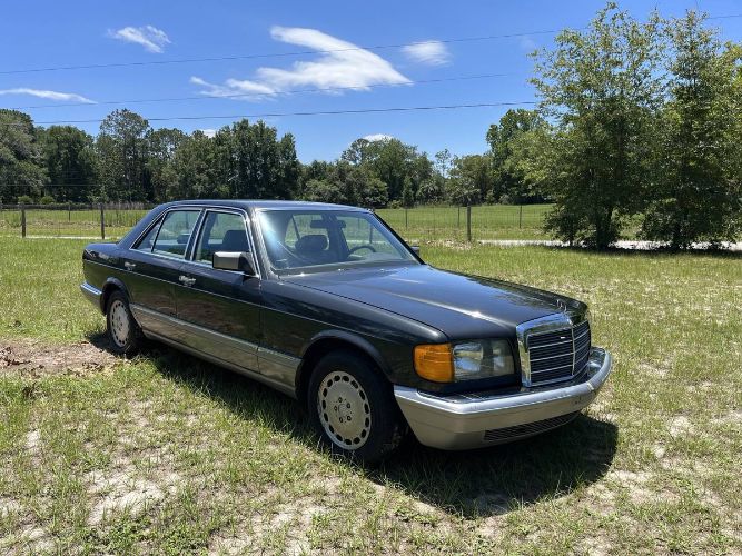 Mercedes-benz-300se-1986-Blue-18