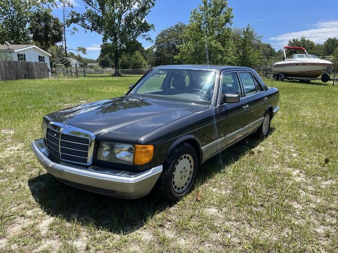 Mercedes-benz-300se-1986-Blue-22