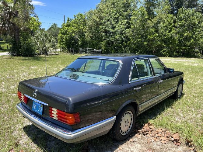 Mercedes-benz-300se-1986-Blue-5
