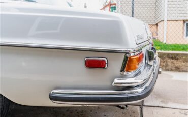 Mercedes-benz-300sel-1970-White-Blue-12