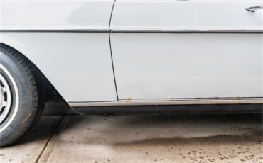 Mercedes-benz-300sel-1970-White-Blue-2