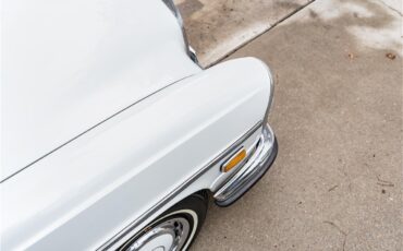 Mercedes-benz-300sel-1970-White-Blue-26